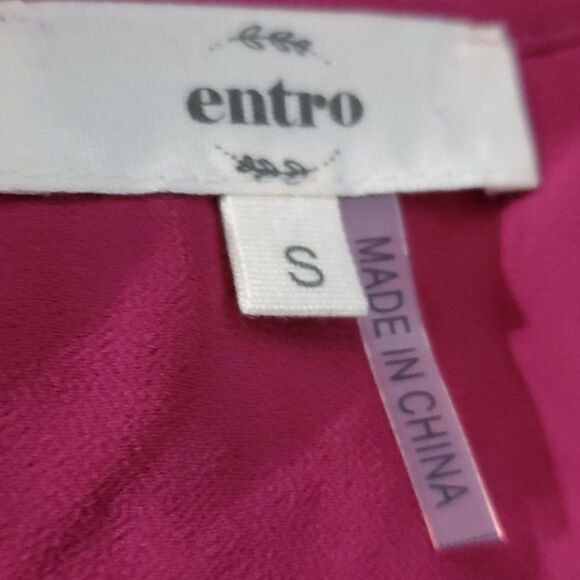 💲✂️ Entro, Berry Lace Overlay Top with Ruffle Detail-Size Small - Picture 9 of 10